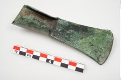 Foto von Bronzeschaftlappenbeil (NHMW-PRAE-025456)